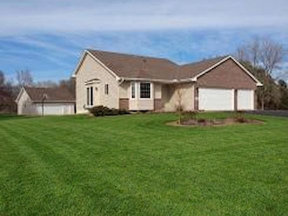 4th image of 1603 149th Ln NE