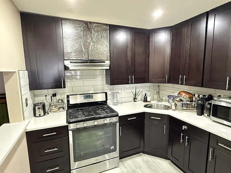 481 Witney Ct — Photo 4