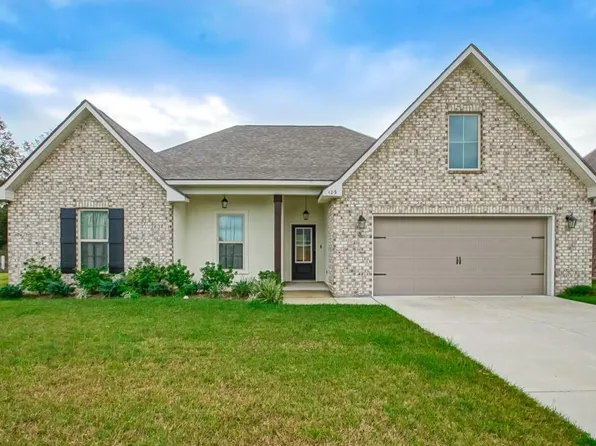 109 Bald Cypress Dr, Belle Chasse, LA 70037