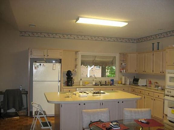 8658 Stablemill Ln, Cordova, TN 38016