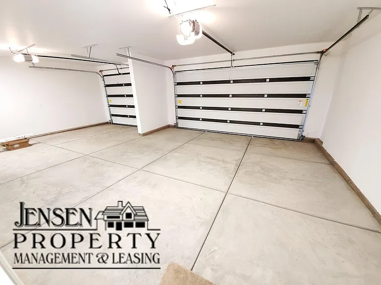 3294 E Tanoak Dr — Photo 23