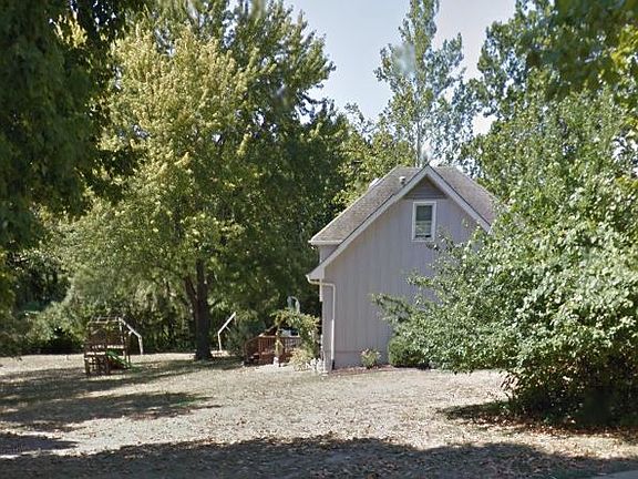 2nd image of 1011 Wyckwood Ct
