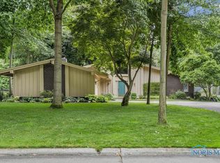 2124 Tanglewood Dr, Toledo, OH 43614
