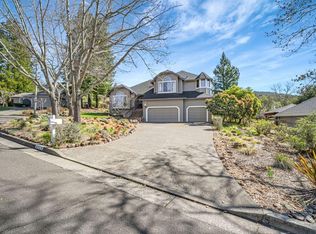 4755 Keystone Ct, Santa Rosa, CA 95405