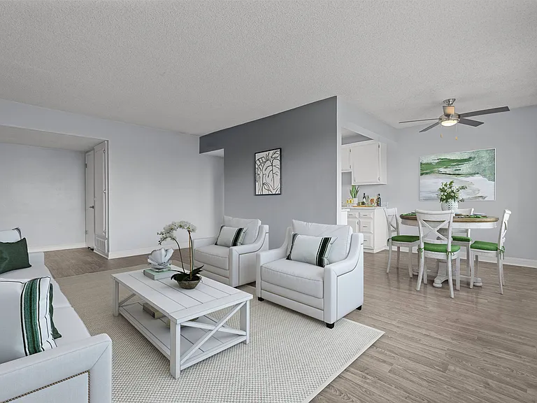 Villa Camino Apartments — Photo 5