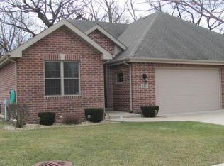 1174 Oakgrove Ct, Morris, IL 60450