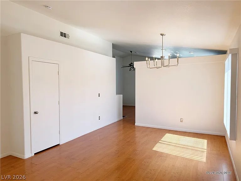 166 Windy Creek Ave — Photo 10