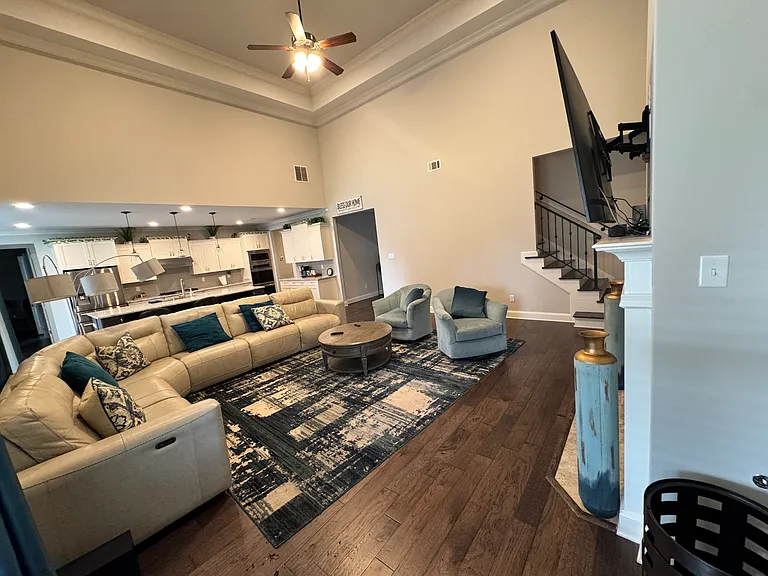 455 Tender Oaks Ln N — Photo 13