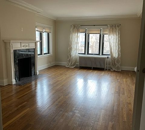2nd image of 2205 E Belleview Pl