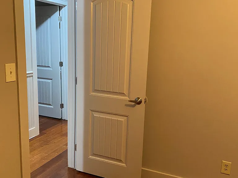 303 Country Club Dr — Photo 8