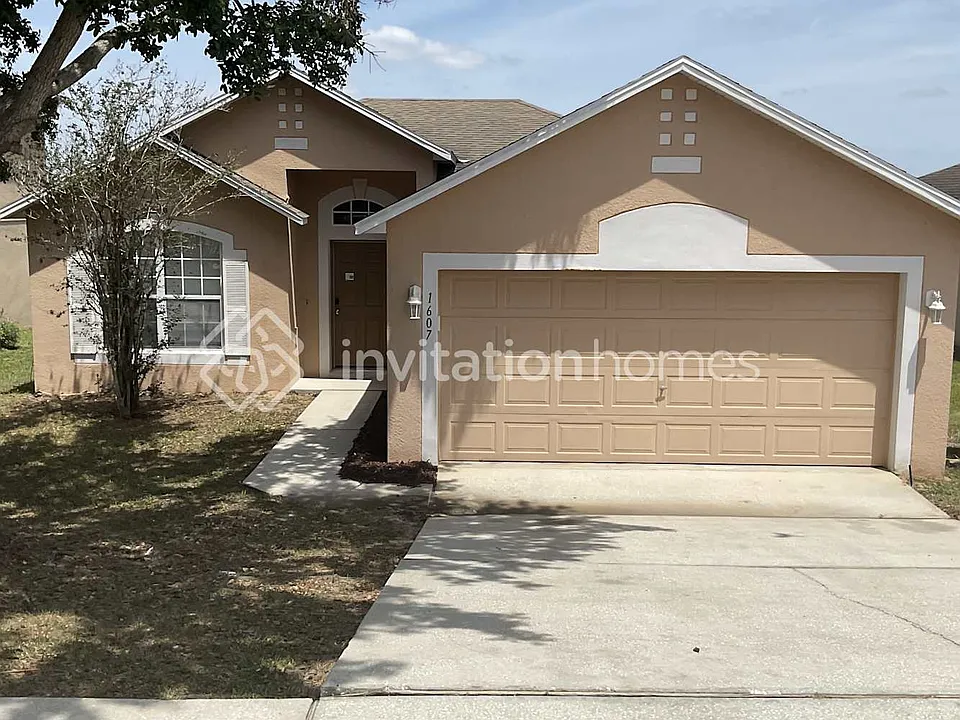 1607 Fitzgerald Dr