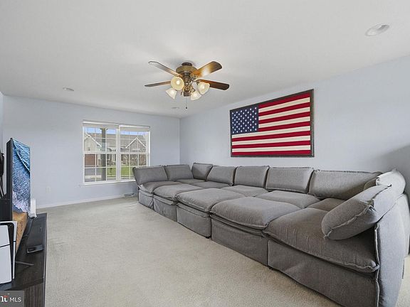 5th image of 396 Friendship Ln