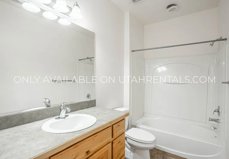 1052 Canyon Meadow Dr #3 — Photo 19