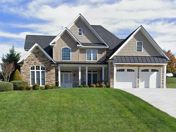 1135 Lejack Cir, Forest, VA 24551