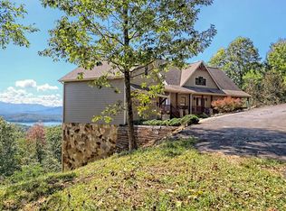 138 Knollwood Pl, Hayesville, NC 28904