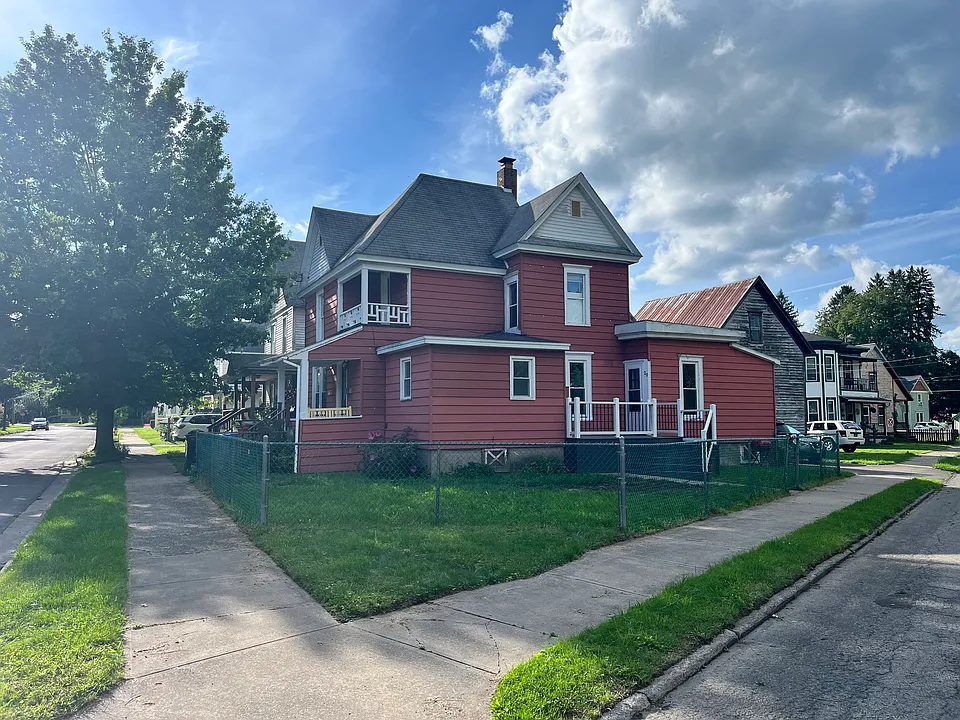 20 E Main St #1
