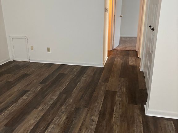 3rd image of 720 W Lake Ave #720