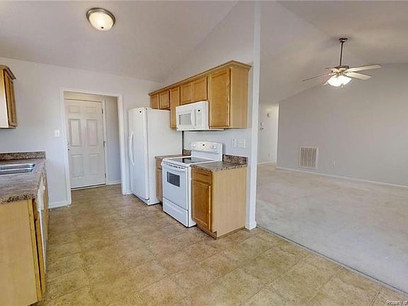 3rd image of 1563 Clan Campbell Dr