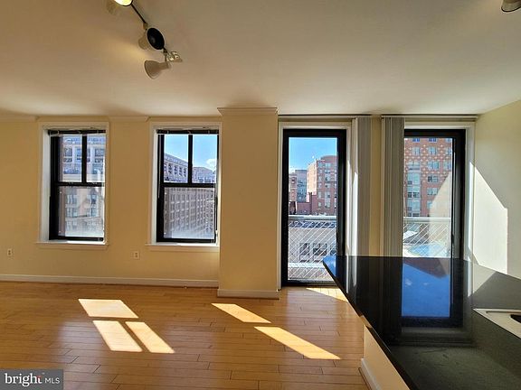 4th image of 631 D St NW APT 733