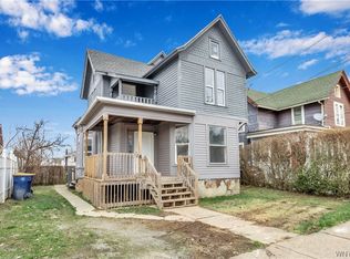 8 Elmwood Ave, Lockport, NY