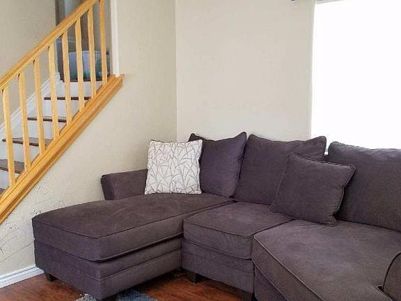 3rd image of 835 Kane Dr APT 28
