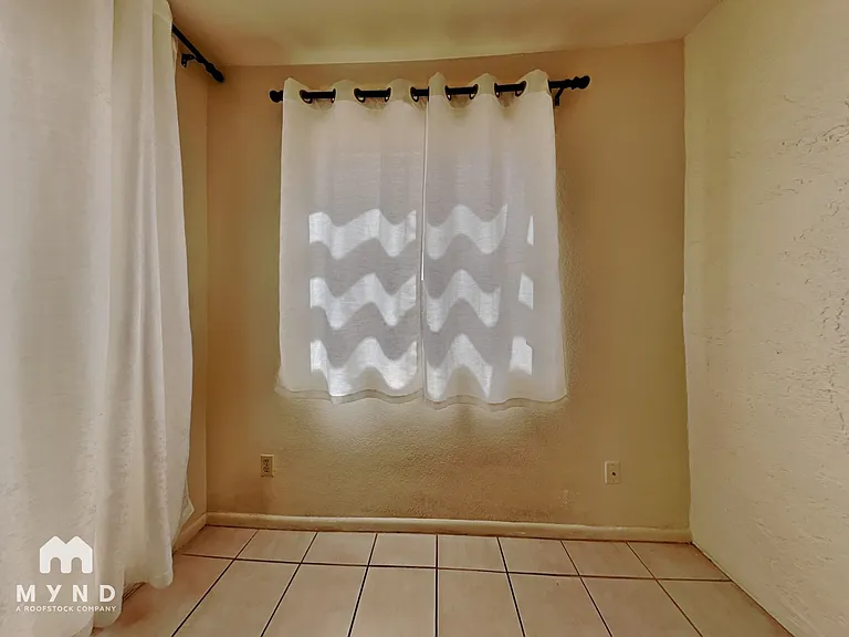5100 N Miller Rd #23 — Photo 6