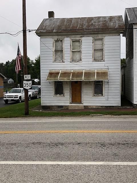 1st image of 17 W Main St