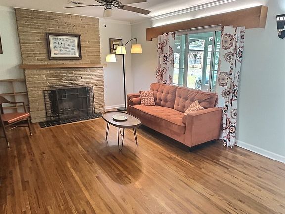 2nd image of 1924 S Louisville Ave