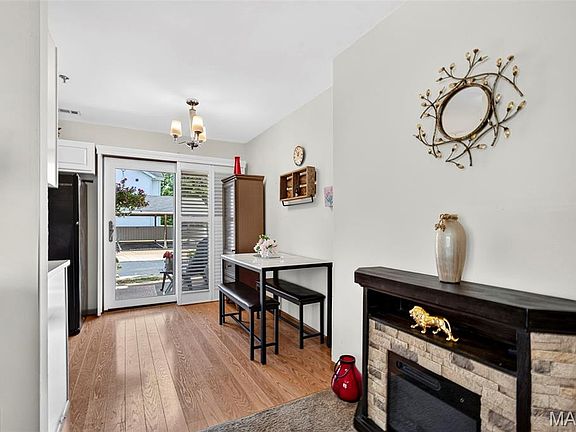 3rd image of 16559 Victoria Crossing Dr Unit A