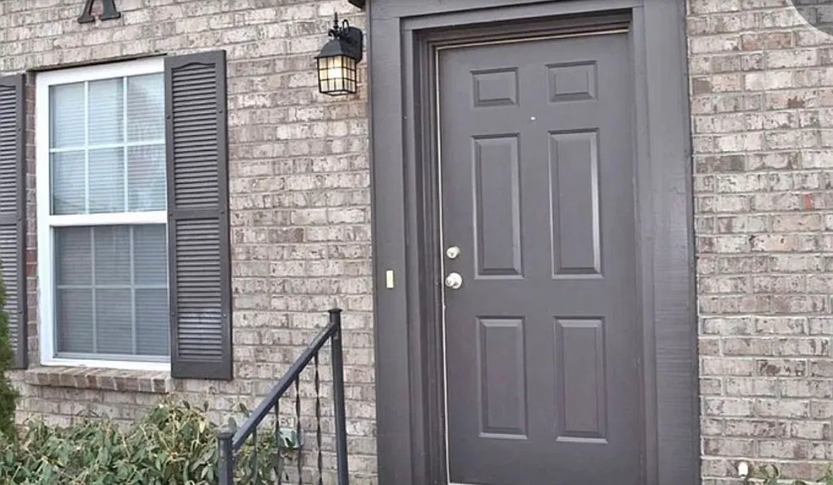 2 bed, 2.5 bath, 1250 sqft, $1,600 — Photo 1