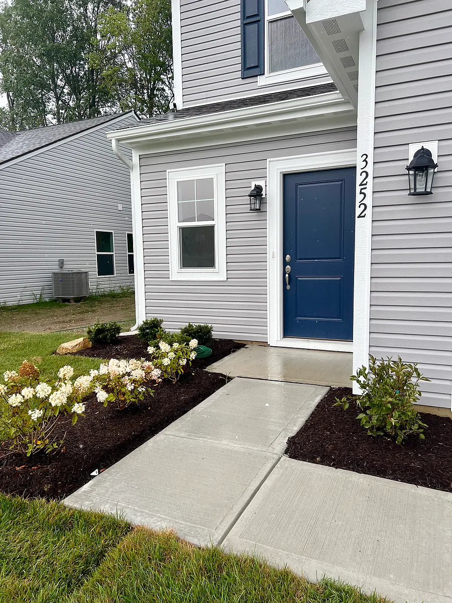 Building Photo - 3252 Sand Walk Dr