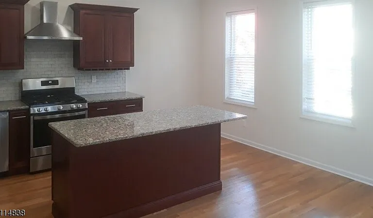 12 Sherman St #1 — Photo 2