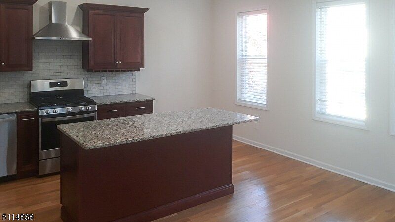 2nd image of 12 Sherman St Floor 1