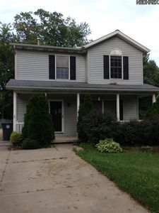 1555 Acoma Dr, Akron, OH, 44306