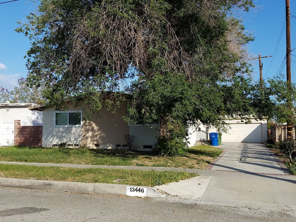 2nd image of 13446 Montague St