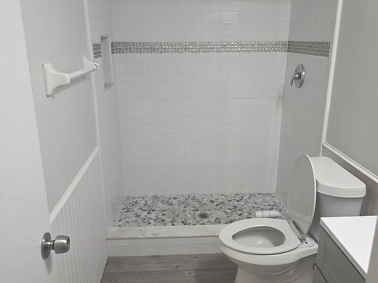85 Debarry Ave — Photo 15