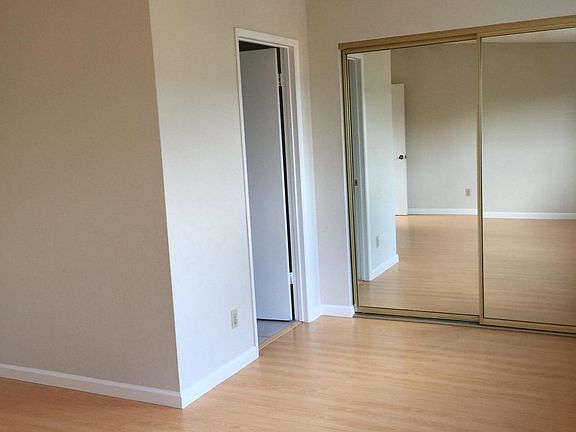 4th image of 6075 Paso Los Cerritos