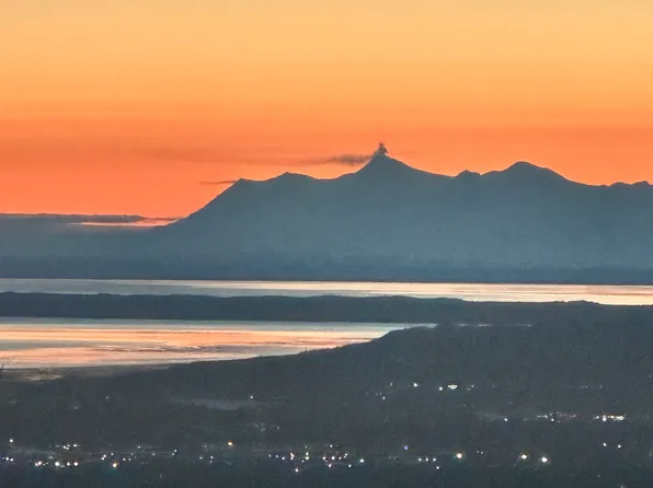 11060 Glazanof Dr, Anchorage, AK 99507