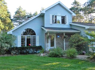 1101 Hollibush Ln, Wausau, WI 54401