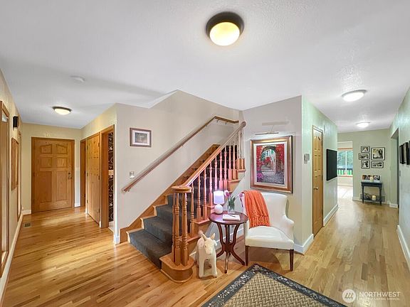 4th image of 21829 210th Avenue SE