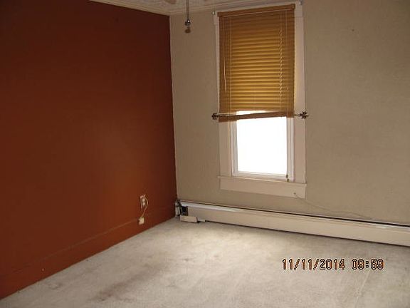 5th image of 321 S Highland St