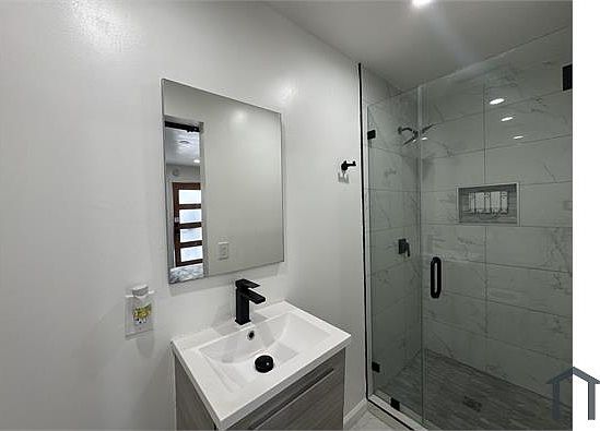 3rd image of 217 W 94th St