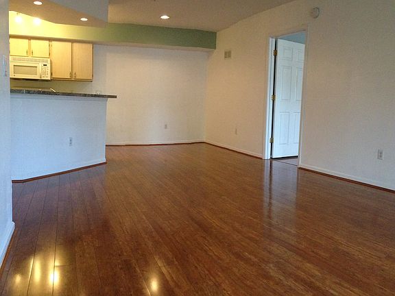 5th image of 814 Crest Pines Dr APT 933