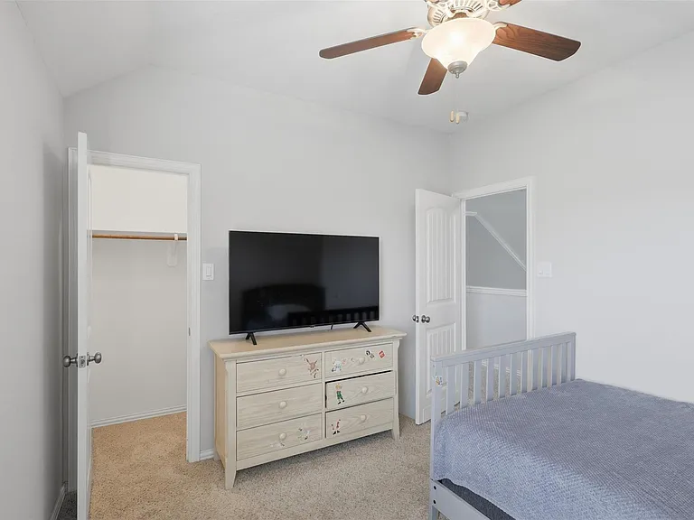 2244 Ivy Wall Dr — Photo 13