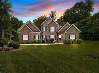 8441 Alice Player Dr, Oak Ridge, NC 27310