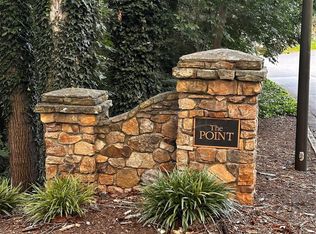 950 18th Avenue Cir NW, Hickory, NC 28601