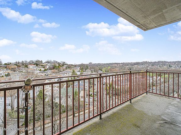 2nd image of 1000 Clove Rd APT 8M