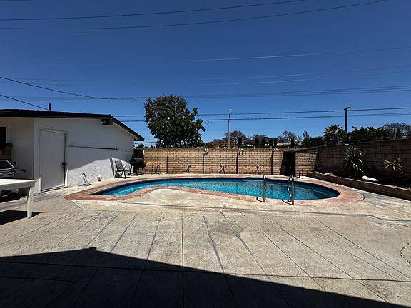 3rd image of 14316 Elmbrook Dr
