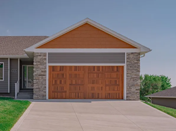 4230 Fremar Dr, Sioux City, IA 51104