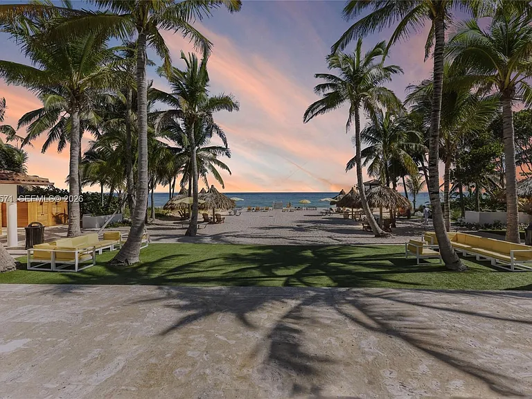674 Ocean Blvd — Photo 44